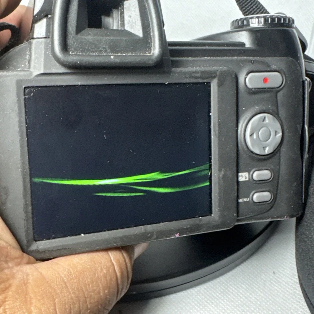(4021-2) Polo D3200 Sharpshots‎ Camera
